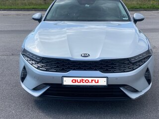 2021 Kia K5 III, серебристый, 1850000 рублей, вид 2