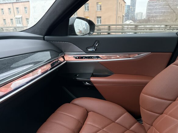 2023 BMW 7 серии 740d xDrive VII (G70), чёрный, 16250000 рублей - вид 28