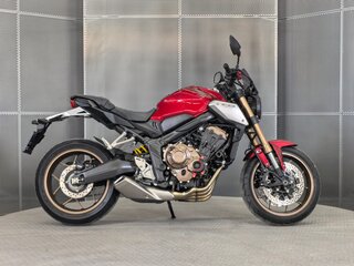 2021 Honda CB 650R, красный, 977000 рублей, вид 1