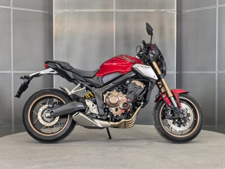 2021 Honda CB 650R, красный, 977000 рублей, вид 1