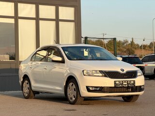 2017 Skoda Rapid I Рестайлинг, белый, 1110000 рублей, вид 4