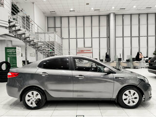 2012 Kia Rio 5-speed III, серый, 450000 рублей, вид 4