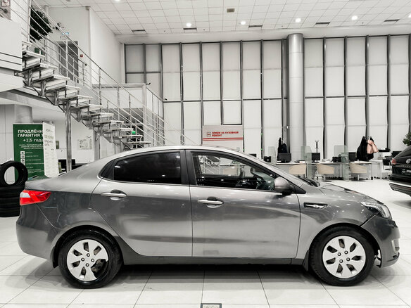 2012 Kia Rio 5-speed III, серый, 380000 рублей - вид 3