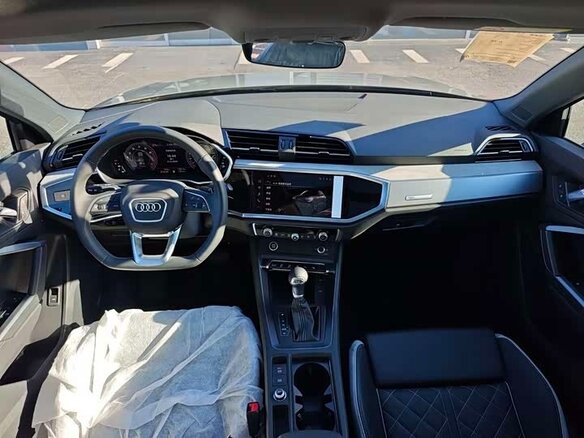 2026 Audi Q3 35 TFSI II (F3), серый - вид 6