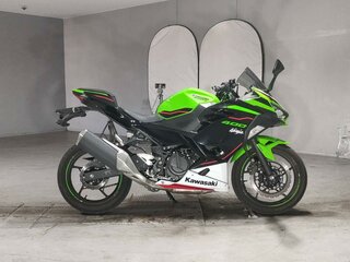 2022 Kawasaki Ninja 400, зелёный, 637000 рублей, вид 2