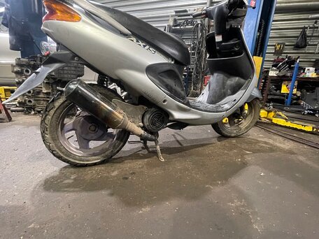 1998 Yamaha Axis, серебристый, 65000 рублей, вид 3