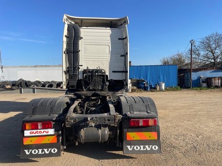 2013 Volvo FH, белый, 3600000 рублей, вид 5