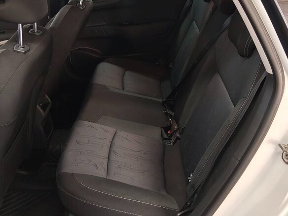 2012 Citroen C4 II, белый, 750000 рублей - вид 9