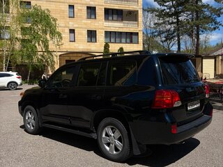 2012 Toyota Land Cruiser 200 Series Рестайлинг 1, чёрный, 3900000 рублей, вид 4