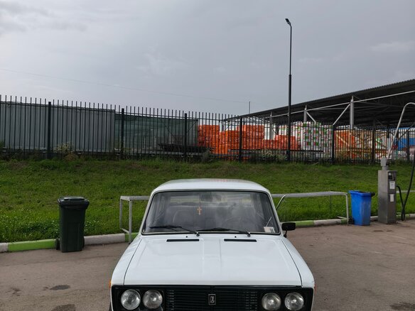 1995 Lada (ВАЗ) 2106, белый, 90000 рублей - вид 1