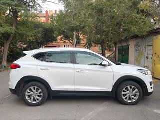 2019 Hyundai Tucson III Рестайлинг, белый, 2300000 рублей, вид 3