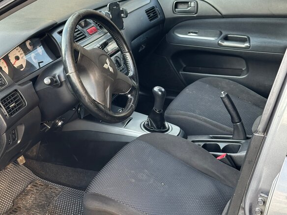 2007 Mitsubishi Lancer IX Рестайлинг, серый, 210000 рублей - вид 3