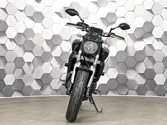 2014 Yamaha MT-07 (FZ-07), белый, 625000 рублей - вид 4