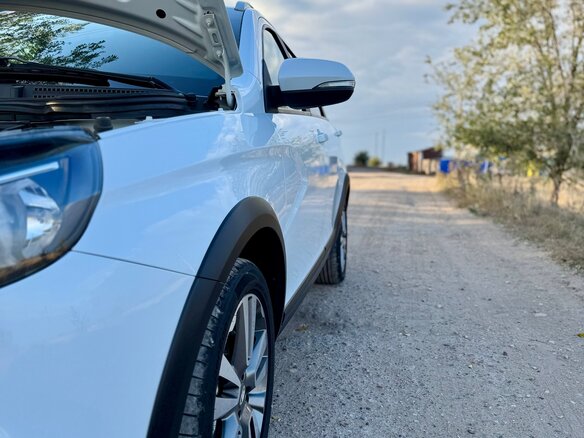 2018 Lada (ВАЗ) Vesta SW Cross I, белый, 1230000 рублей - вид 8