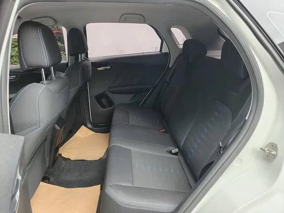 2022 BYD E2 Standard I, белый - вид 11