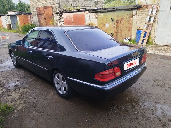 1996 Mercedes-Benz E-Класс 200 II (W210, S210), зелёный - вид 5