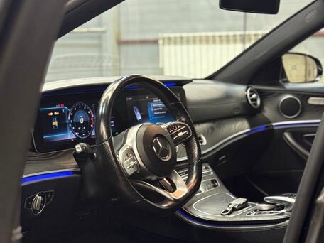 2020 Mercedes-Benz E-Класс 200 V (W213, S213, C238), чёрный, 3250000 рублей, вид 3