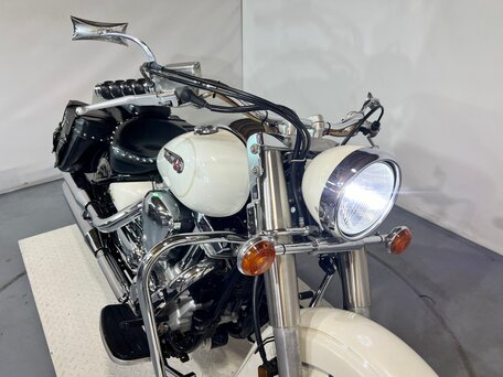 2000 Yamaha XV 1600 Road Star, белый, 399000 рублей, вид 5