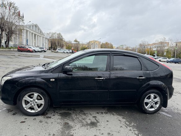 2007 Ford Focus II, чёрный - вид 3