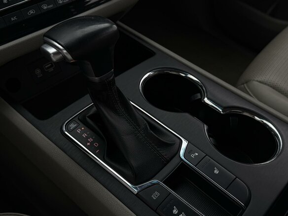 2018 Kia Carnival III, серый, 2150000 рублей - вид 13
