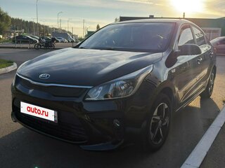 2018 Kia Rio IV, чёрный, 1150000 рублей, вид 2