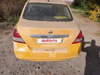 2013 Nissan Tiida I Рестайлинг, жёлтый, 350000 рублей, вид 4
