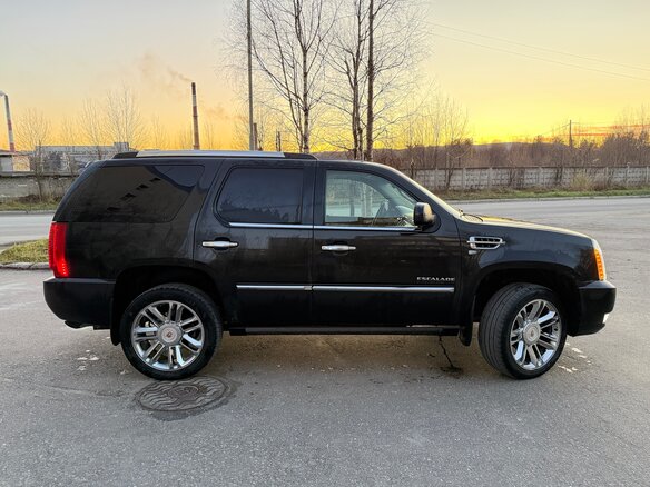 2011 Cadillac Escalade III, чёрный, 1955555 рублей - вид 5