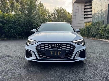 2023 Audi A3 35 TFSI IV (8Y), белый, 1633000 рублей, вид 2