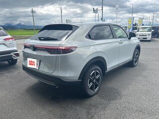 2026 Honda Vezel II Рестайлинг, белый, 2100000 рублей, вид 4