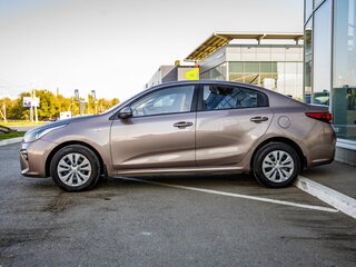 2018 Kia Rio IV, коричневый, 1148000 рублей, вид 4