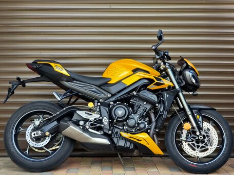 2023 Triumph Street Triple, жёлтый, 985000 рублей, вид 1
