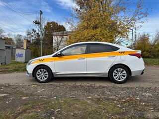 2019 Hyundai Solaris II, серебристый, 900000 рублей, вид 5