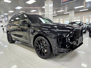 2026 BMW X7 40d I (G07) Рестайлинг, чёрный, 16999000 рублей, вид 3