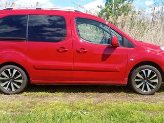 2013 Citroen Berlingo II Рестайлинг, красный, 750000 рублей, вид 2