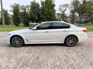 2018 BMW 5 серии 530i xDrive VII (G30/G31/G38), белый, 5150000 рублей, вид 2
