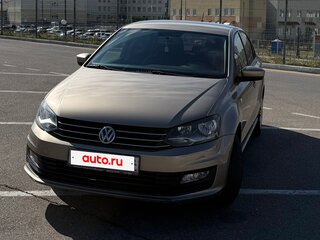 2017 Volkswagen Polo V Рестайлинг, бежевый, 1350000 рублей, вид 3