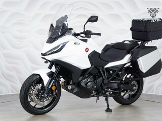 2022 Honda NT1100, белый, 1527000 рублей, вид 3