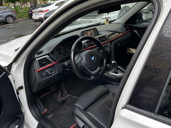 2013 BMW 3 серии 320d xDrive VI (F3x), белый, 1600000 рублей - вид 4
