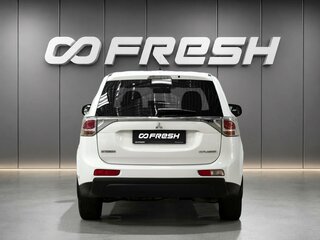 2013 Mitsubishi Outlander III, белый, 1367000 рублей, вид 4