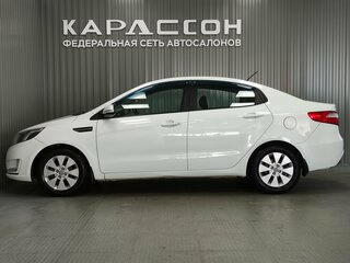2014 Kia Rio 6-speed III, белый, 850000 рублей, вид 5