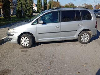 2007 Volkswagen Touran I Рестайлинг, серебристый, 700000 рублей, вид 4