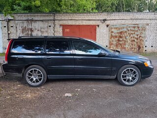 2005 Volvo V70 II Рестайлинг, чёрный, 700000 рублей, вид 4