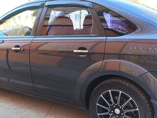 2011 Ford Focus II Рестайлинг, серый, 650000 рублей, вид 4