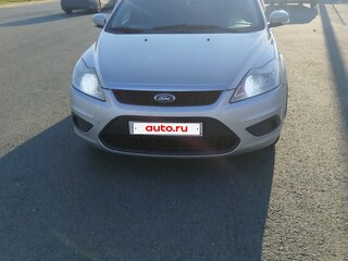 2009 Ford Focus II Рестайлинг, серебристый, 480000 рублей, вид 1
