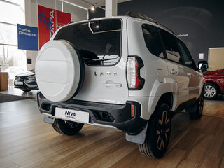 2026 Lada (ВАЗ) Niva Travel I Рестайлинг, белый, 1789000 рублей, вид 4