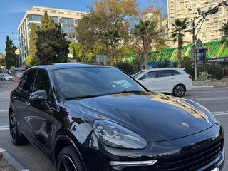 2016 Porsche Cayenne S II Рестайлинг (958), чёрный, 3900000 рублей, вид 1