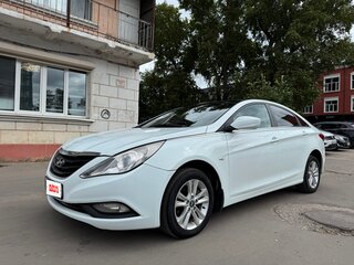 2011 Hyundai Sonata VI (YF), белый, 600000 рублей, вид 1