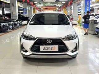 2022 Toyota Yaris L X XP150 Рестайлинг, белый, 1350000 рублей, вид 3