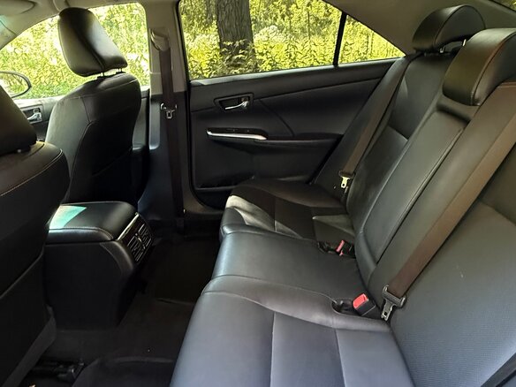 2016 Toyota Camry VII (XV50) Рестайлинг, белый, 2250000 рублей - вид 28