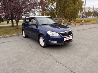 2011 Skoda Fabia II Рестайлинг, синий, 400000 рублей, вид 3